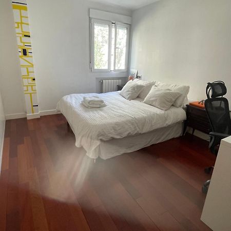 Habitacion Amplia Con Bano A 5 Min Retiro Madri Exterior foto