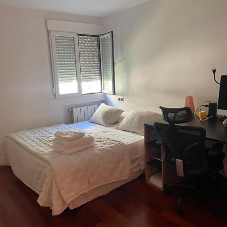 Habitacion Amplia Con Bano A 5 Min Retiro Madri Exterior foto