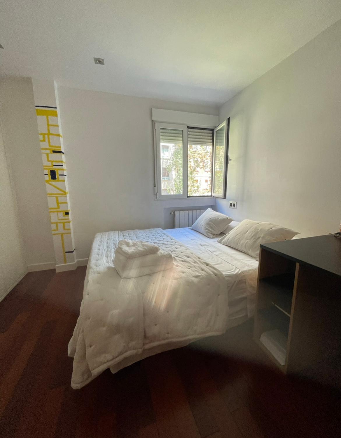 Habitacion Amplia Con Bano A 5 Min Retiro Madri Exterior foto